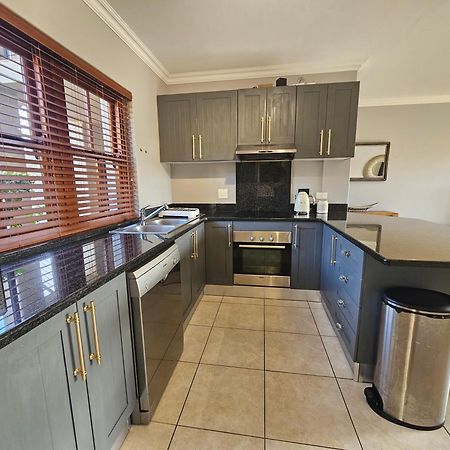 Six Whale Rock Gardens With Back Up Power For Load Shedding Plettenberg Bay Exterior foto