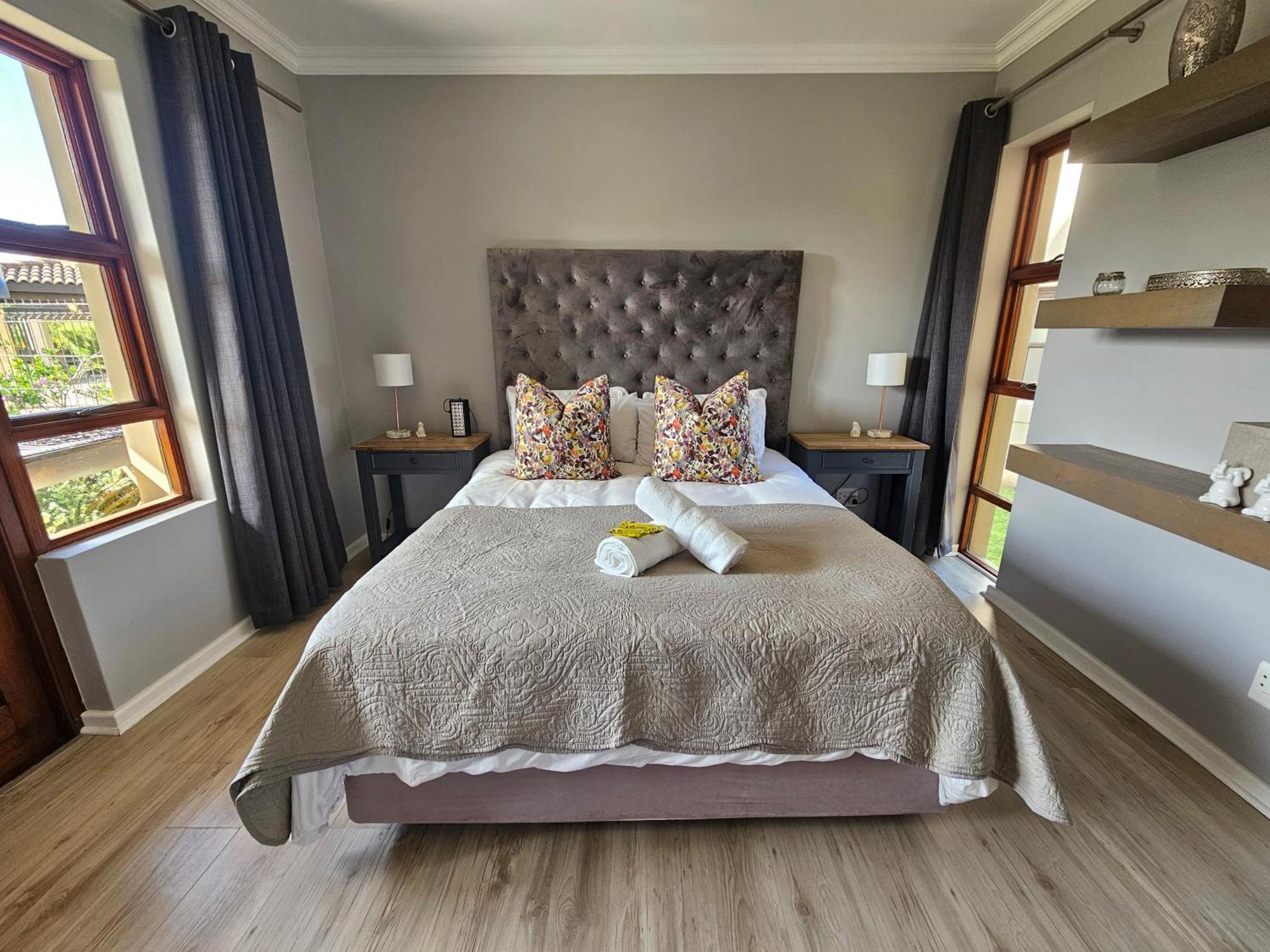 Six Whale Rock Gardens With Back Up Power For Load Shedding Plettenberg Bay Exterior foto